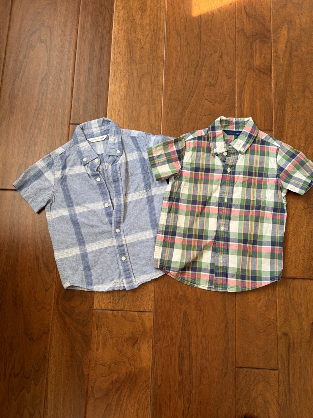 2 Janie and Jack Boys' Short-Sleeve Button-down Shirts size 3T - Euc